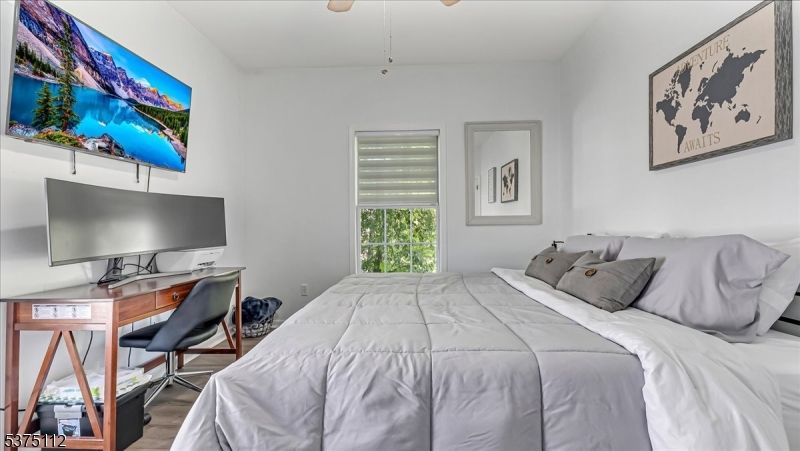 Bedroom, Home Office, Interior, Wood Texture Flooring