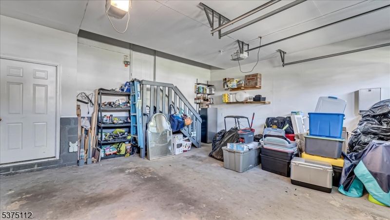 Garage, Interior, Washer