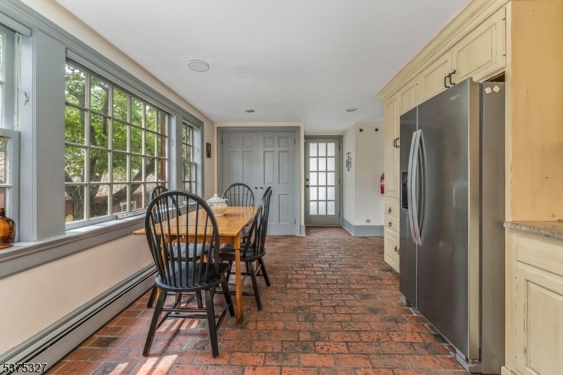 Dining room, Interior, Kitchen, Recessed Lighting