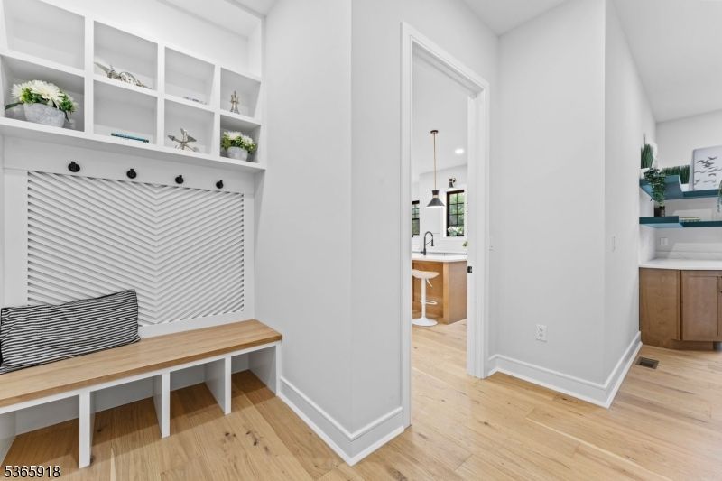 Bathroom, Interior, Pendant Lights, Recessed Lighting, Wood Texture Flooring