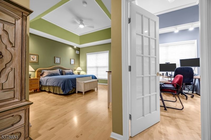 Bedroom, Home Office, Interior, Wood Texture Flooring