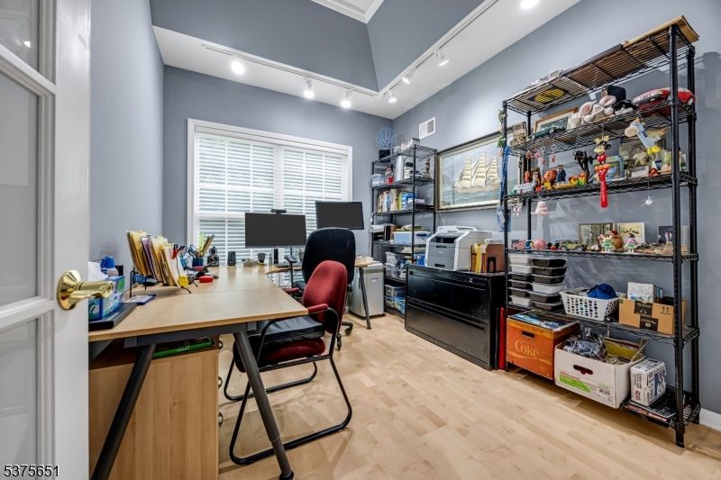 Home Office, Interior, Recessed Lighting, Wood Texture Flooring