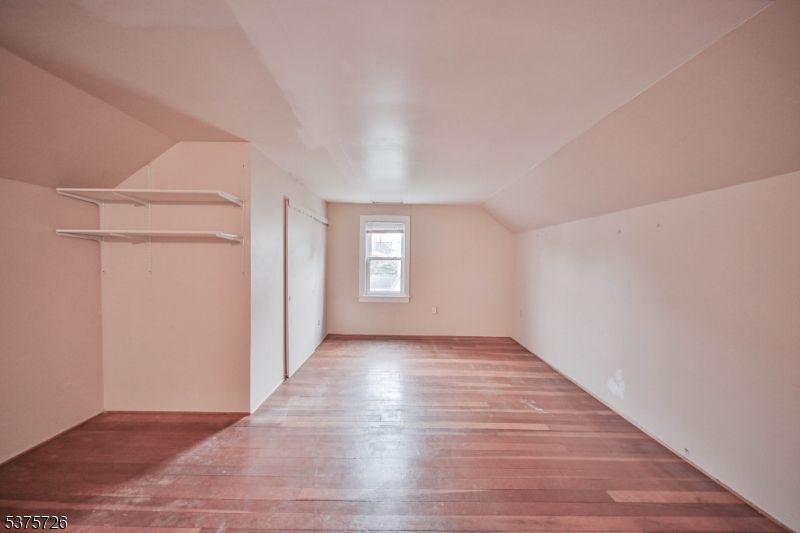 Empty room, Interior, Walk-in Closets, Wood Texture Flooring
