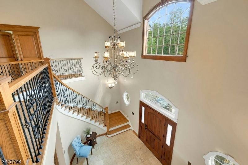 Chandelier, Interior