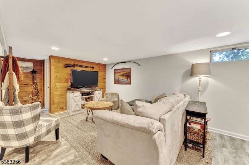 Interior, Living room, Recessed Lighting, Wood Texture Flooring, Wooden Walls