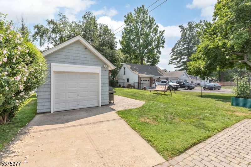 Backyard, Detached Garage, Exterior
