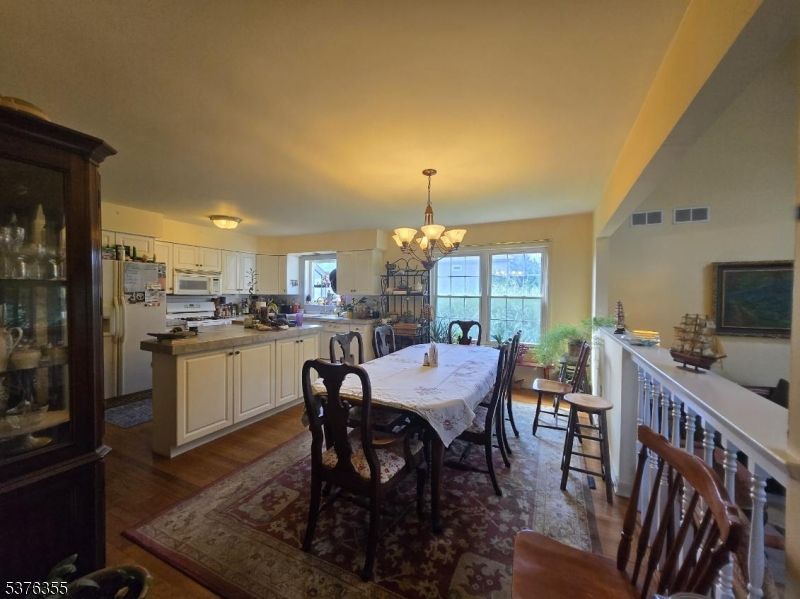 Chandelier, Dining room, Interior, Kitchen, Wood Texture Flooring