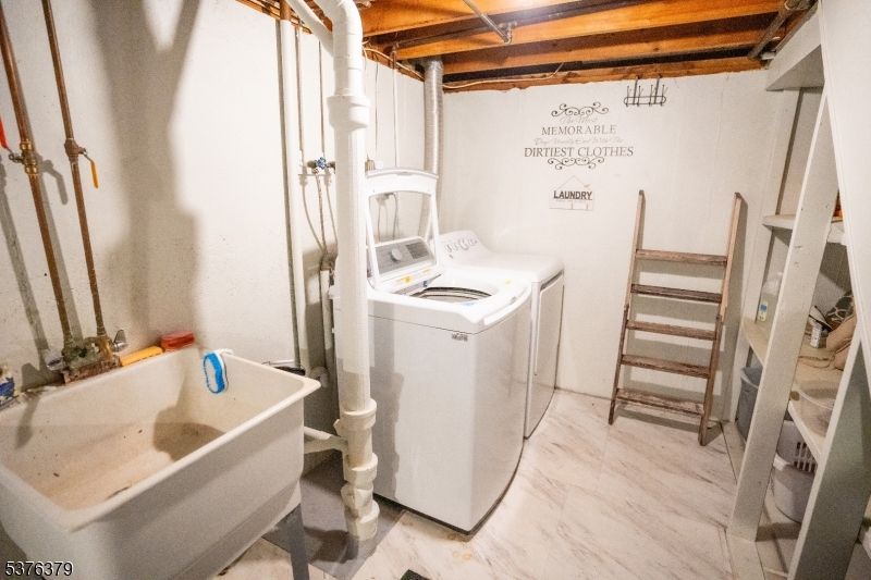 Interior, Marble, Washer, Wooden Beams