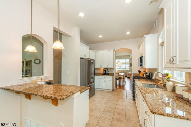 Dining room, Interior, Kitchen, Pendant Lights, Recessed Lighting