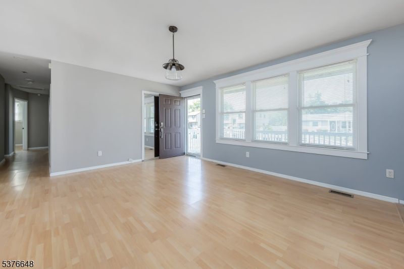 Empty room, Interior, Pendant Lights, Wood Texture Flooring