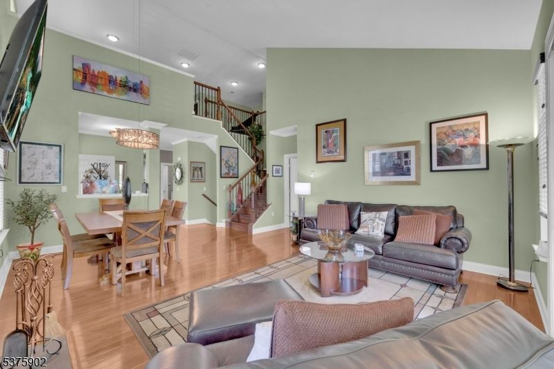 Chandelier, Dining room, Interior, Living room, Recessed Lighting, Wood Texture Flooring