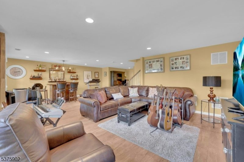 Interior, Living room, Pendant Lights, Recessed Lighting, Wood Texture Flooring