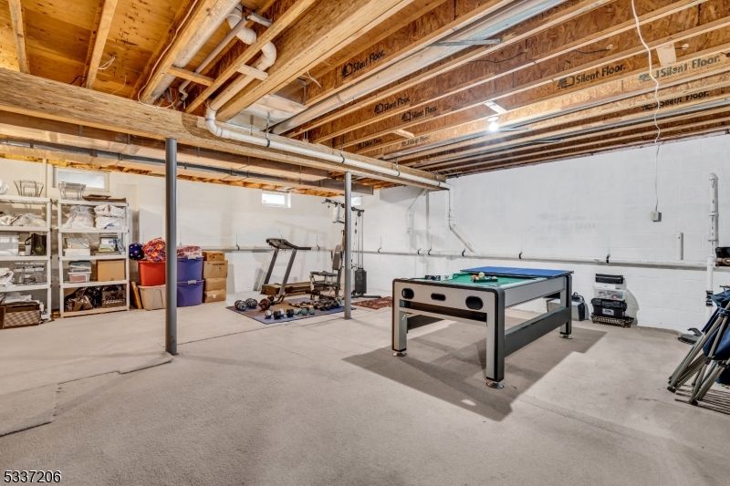 Billiard Table, Game Room, Garage, Interior, Wooden Beams, Wooden Ceilings