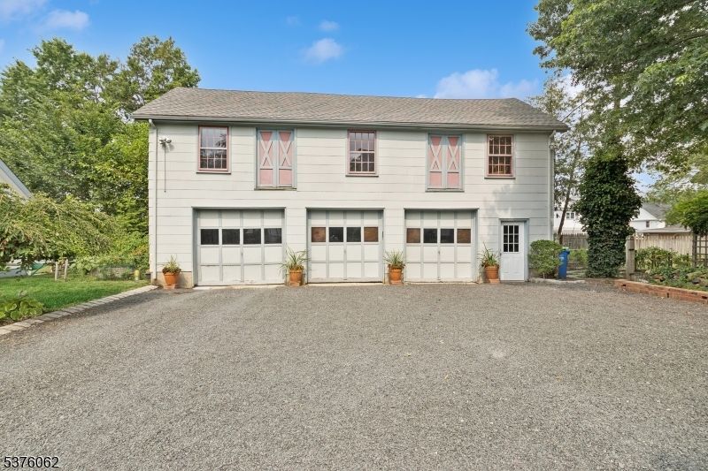 Attached, Exterior, Facade, Georgian