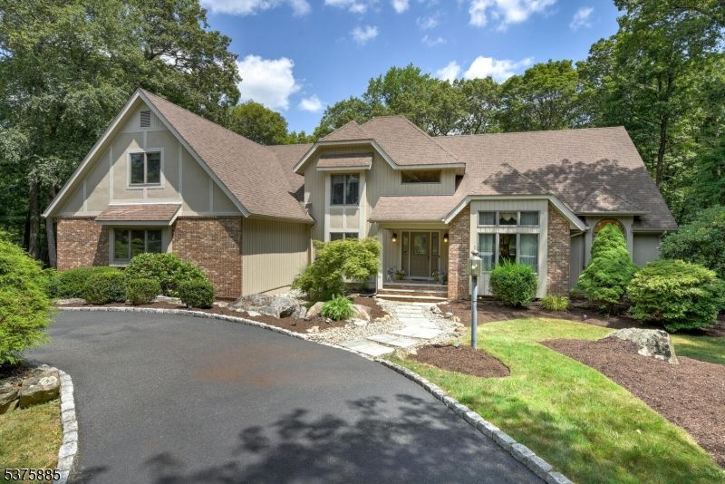 Exterior, Facade, Brick Facade, Brick Traditional