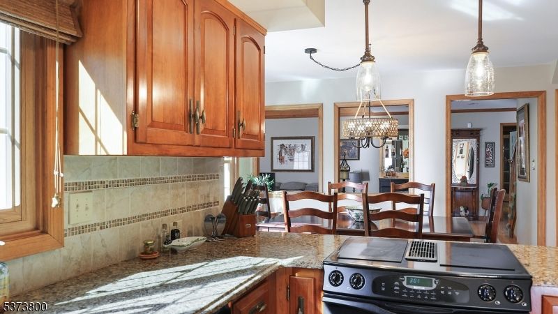 Chandelier, Dining room, Interior, Kitchen, Pendant Lights