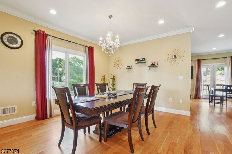 Chandelier, Dining room, Interior, Recessed Lighting, Wood Texture Flooring