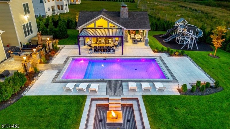 Exterior, Playground, Pool