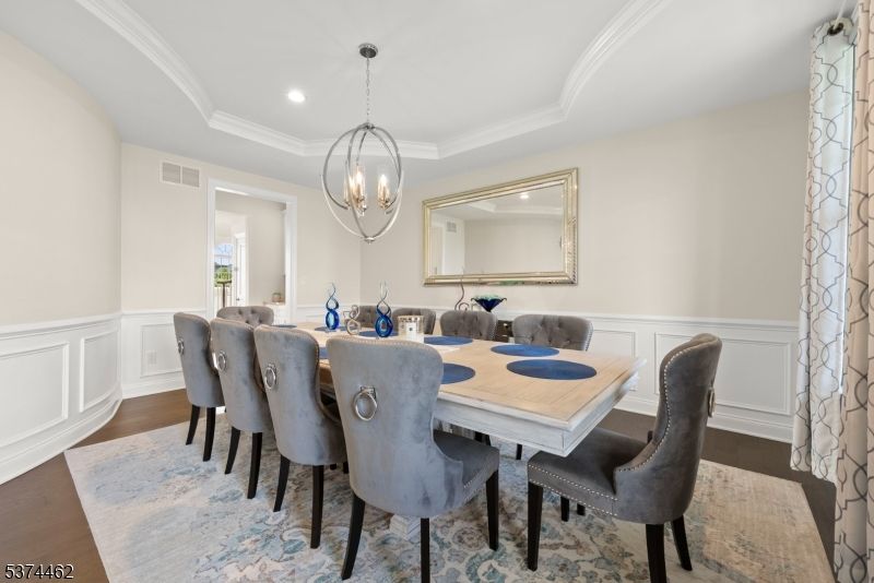 Chandelier, Dining room, Interior, Recessed Lighting, Wood Texture Flooring