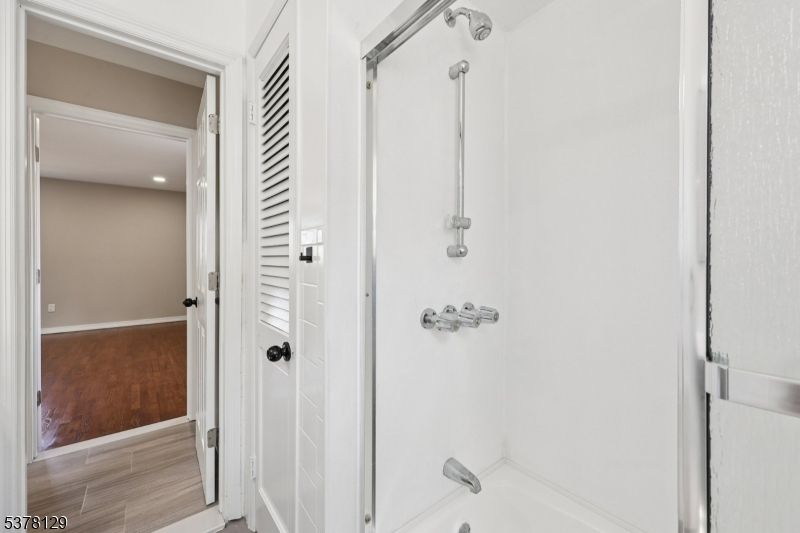 Bathroom, Interior, Recessed Lighting, Wood Texture Flooring