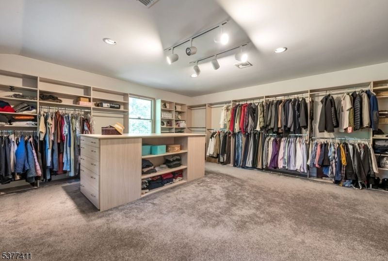 Interior, Recessed Lighting, Walk-in Closets