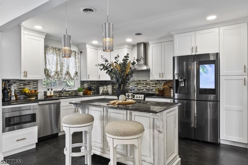 Interior, Kitchen, Pendant Lights, Recessed Lighting, Stainless Steel Appliances