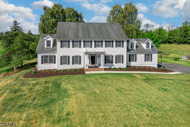 Backyard, Exterior, Facade, Georgian