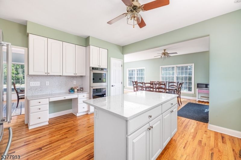 Dining room, Interior, Kitchen, Stainless Steel Appliances, Wood Texture Flooring