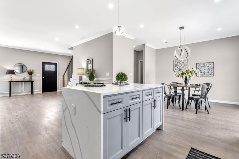 Dining room, Interior, Kitchen, Pendant Lights, Recessed Lighting, Wood Texture Flooring