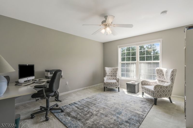 Home Office, Interior