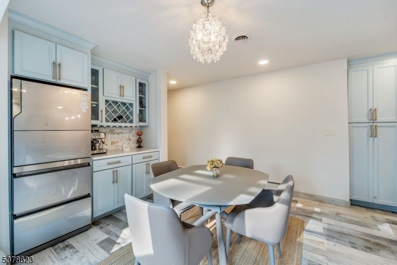 Chandelier, Dining room, Interior, Kitchen, Recessed Lighting, Wood Texture Flooring