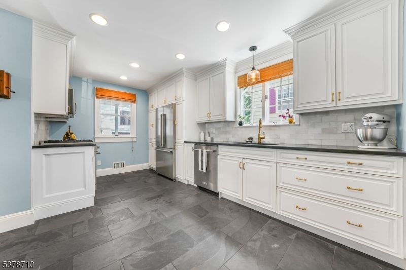 Interior, Kitchen, Pendant Lights, Recessed Lighting, Stainless Steel Appliances