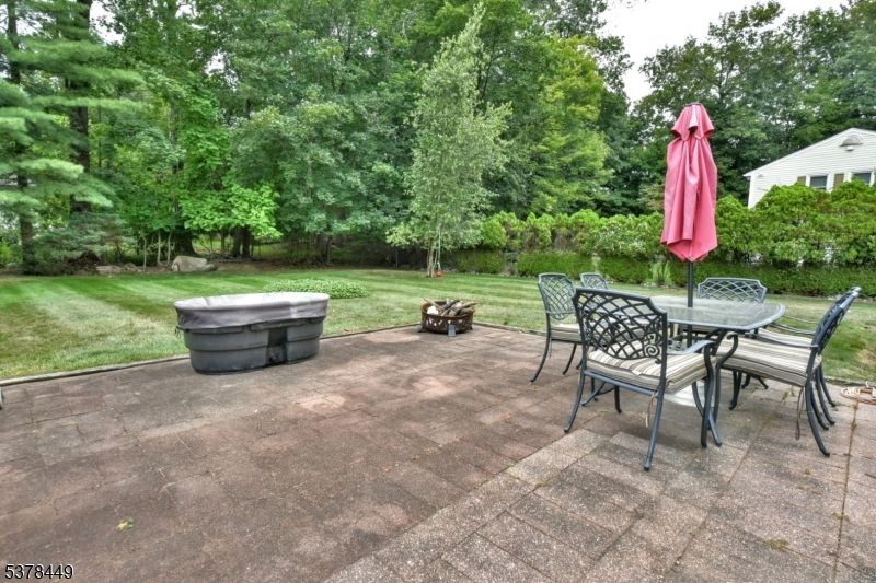 Backyard, Exterior, Hot Tub