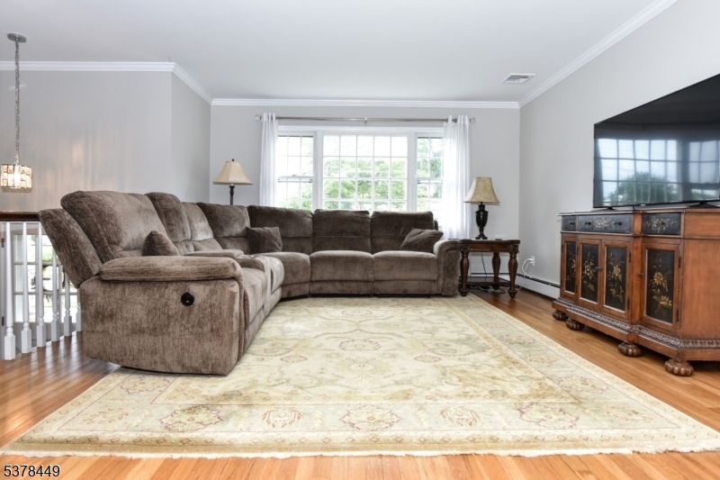 Interior, Living room, Pendant Lights, Wood Texture Flooring