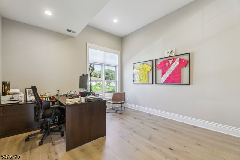 Home Office, Interior, Recessed Lighting, Wood Texture Flooring