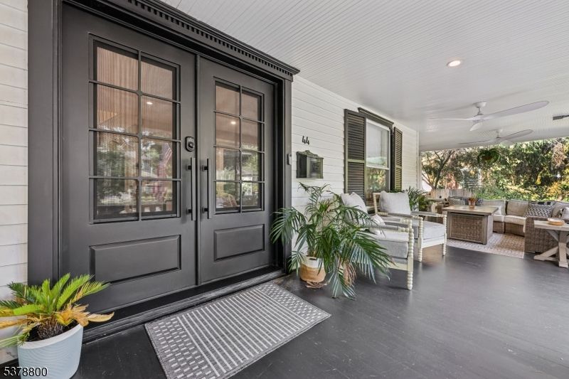 Exterior, Recessed Lighting