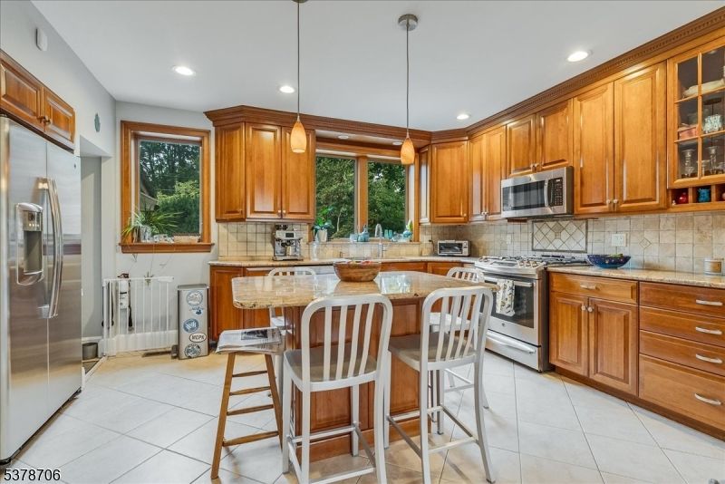 Interior, Kitchen, Pendant Lights, Recessed Lighting, Stainless Steel Appliances