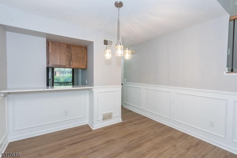 Empty room, Interior, Pendant Lights, Wood Texture Flooring
