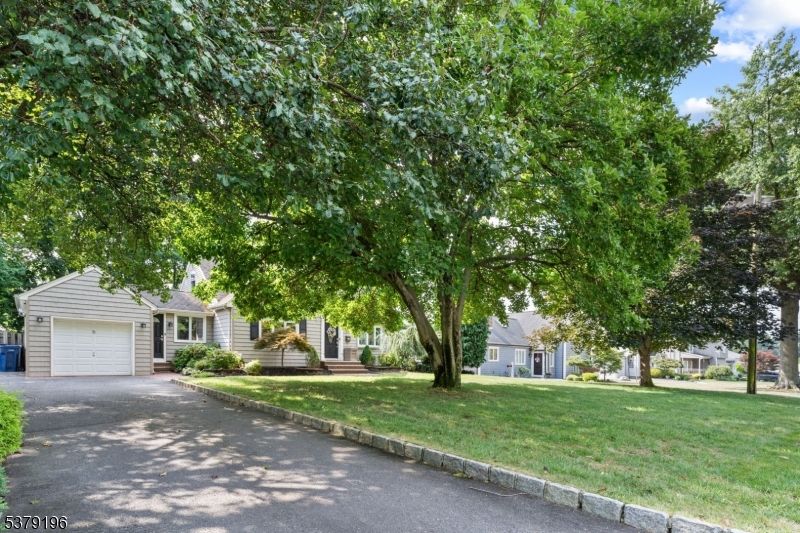 Backyard, Detached Garage, Exterior