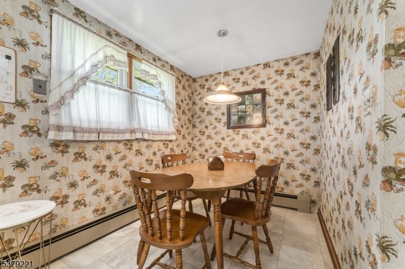 Dining room, Interior, Pendant Lights