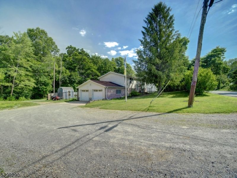 Backyard, Detached Garage, Exterior