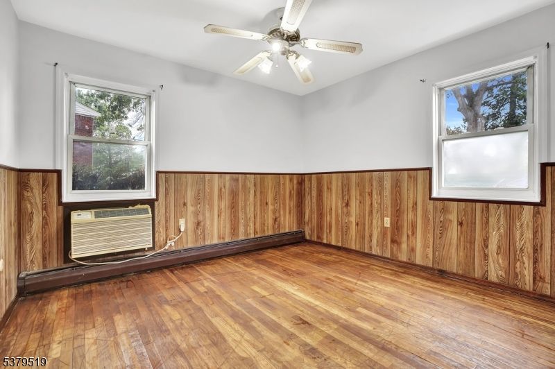 Empty room, Interior, Wood Texture Flooring, Wooden Walls