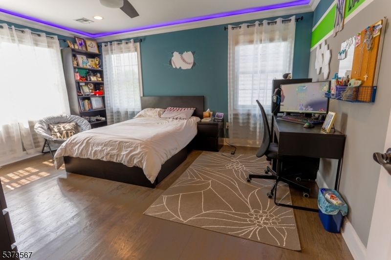 Bedroom, Home Office, Interior, Recessed Lighting, Wood Texture Flooring