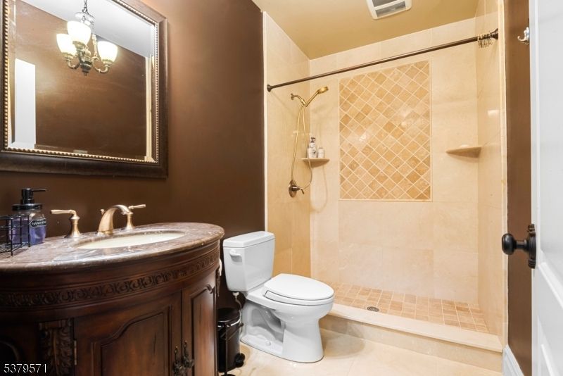 Bathroom, Interior, Pendant Lights