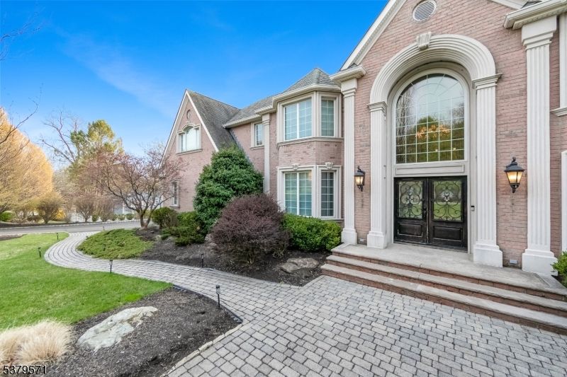 Exterior, Facade, Brick Facade, Brick Traditional