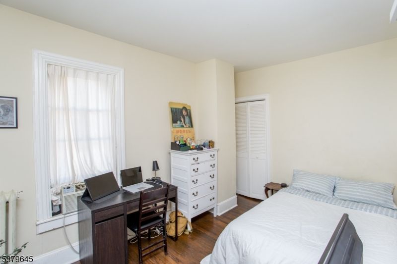 Bedroom, Home Office, Interior, Wood Texture Flooring