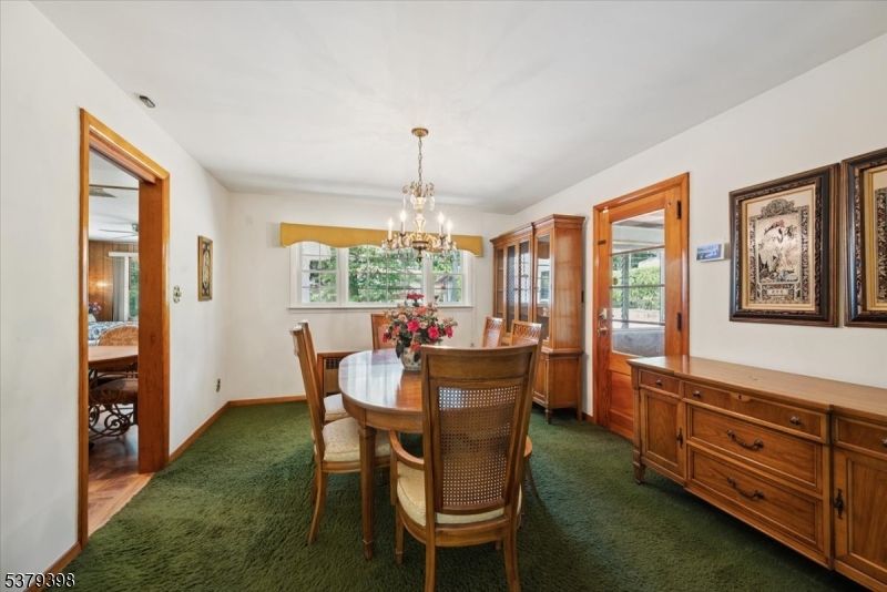 Chandelier, Dining room, Interior