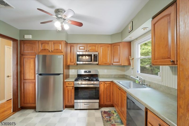 Interior, Kitchen, Stainless Steel Appliances