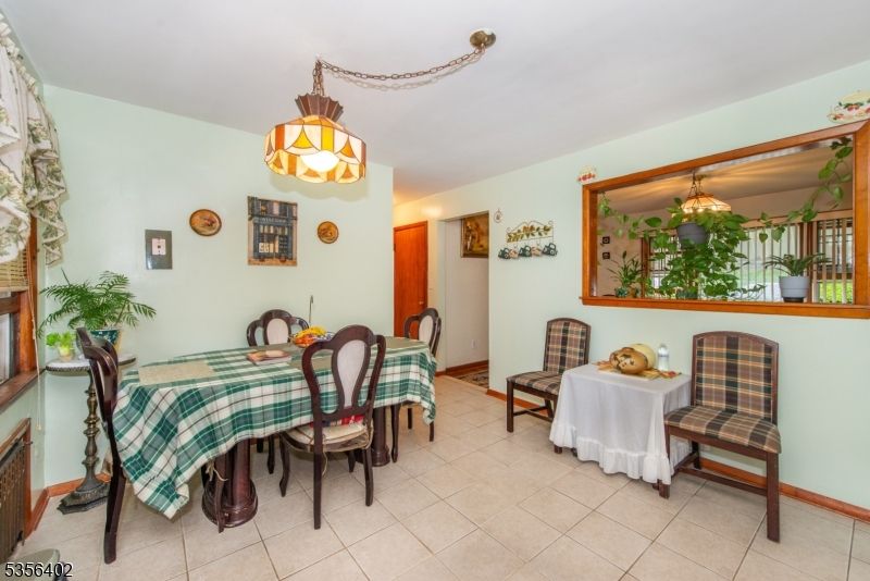Dining room, Interior