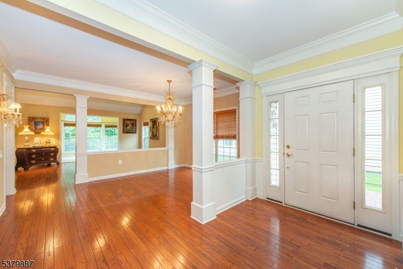 Chandelier, Empty room, Interior, Wood Texture Flooring